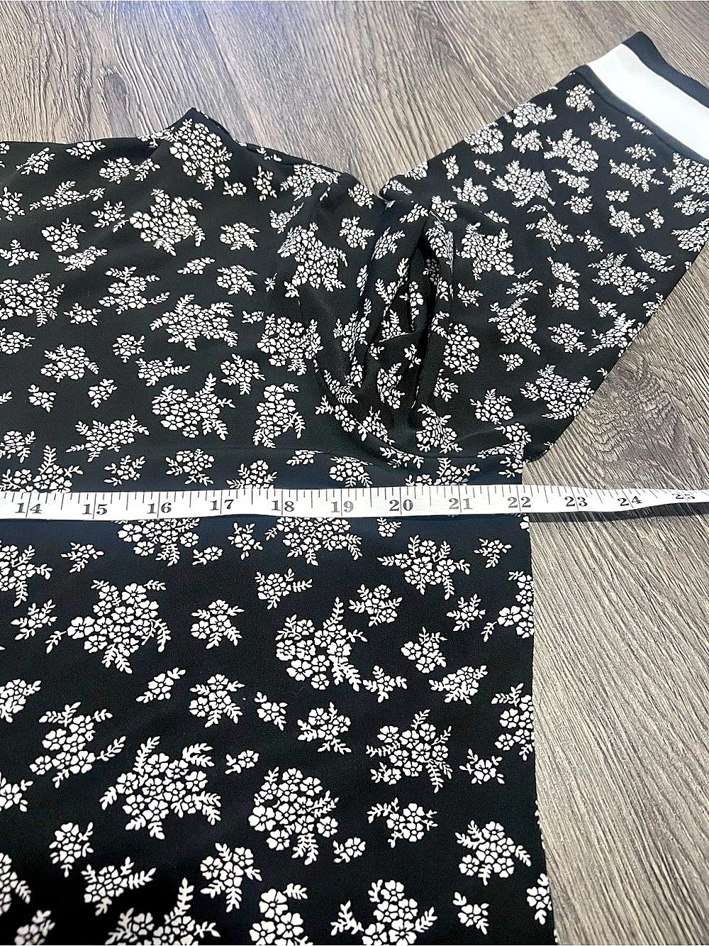 Michael Kors Floral Mini Dress Size XL Like New - Picture 3 of 4